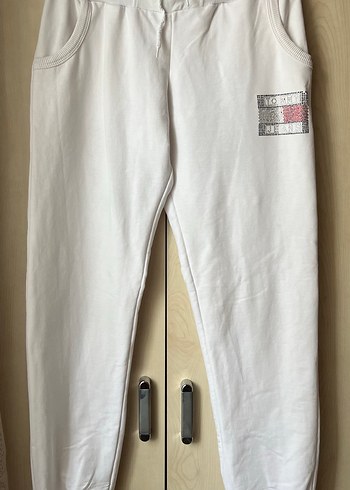 xl Beden beyaz Renk Tommy hılfıger marka eşorfman takım
