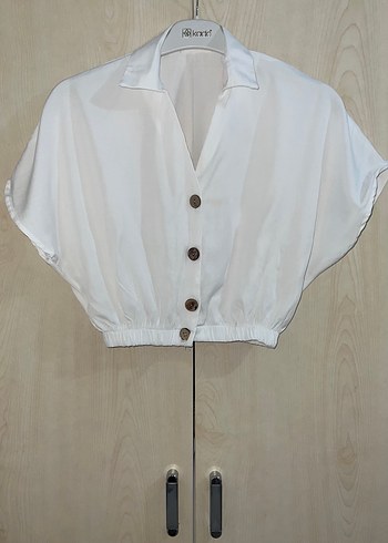 Düğmeli Beyaz Kısa Kollu Keten Gömlek - Görsel 3