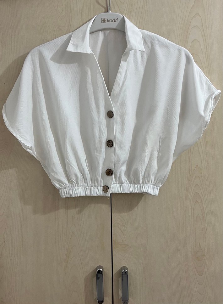 Düğmeli Beyaz Kısa Kollu Keten Gömlek - Görsel 2