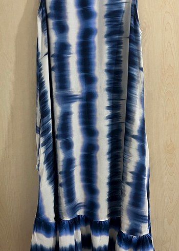 Mavi Batik Desenli Uzun Elbise - Görsel 3