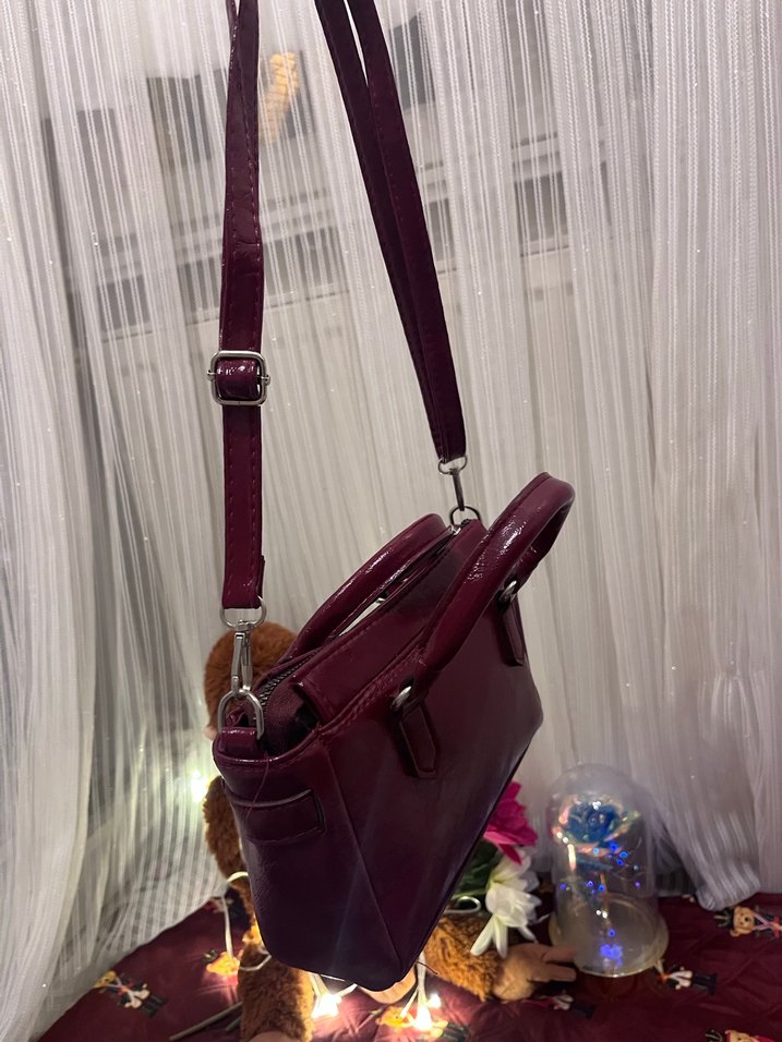 Bordo Parlak Deri Kadın Omuz Çantası - Görsel 3