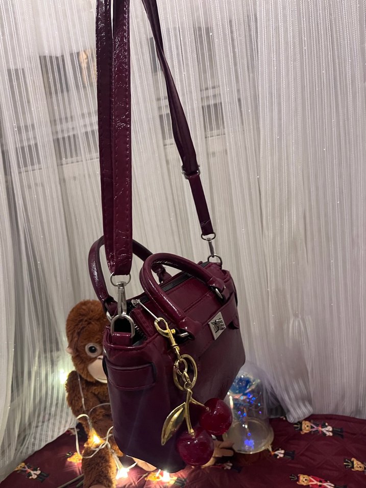 Bordo Parlak Deri Kadın Omuz Çantası - Görsel 2