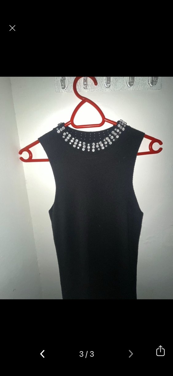 Taş Detaylı V Yakalı Siyah Mini Elbise - Görsel 3