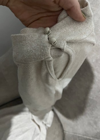 Bej kemer bölgesi olan likralı elbise - Görsel 3