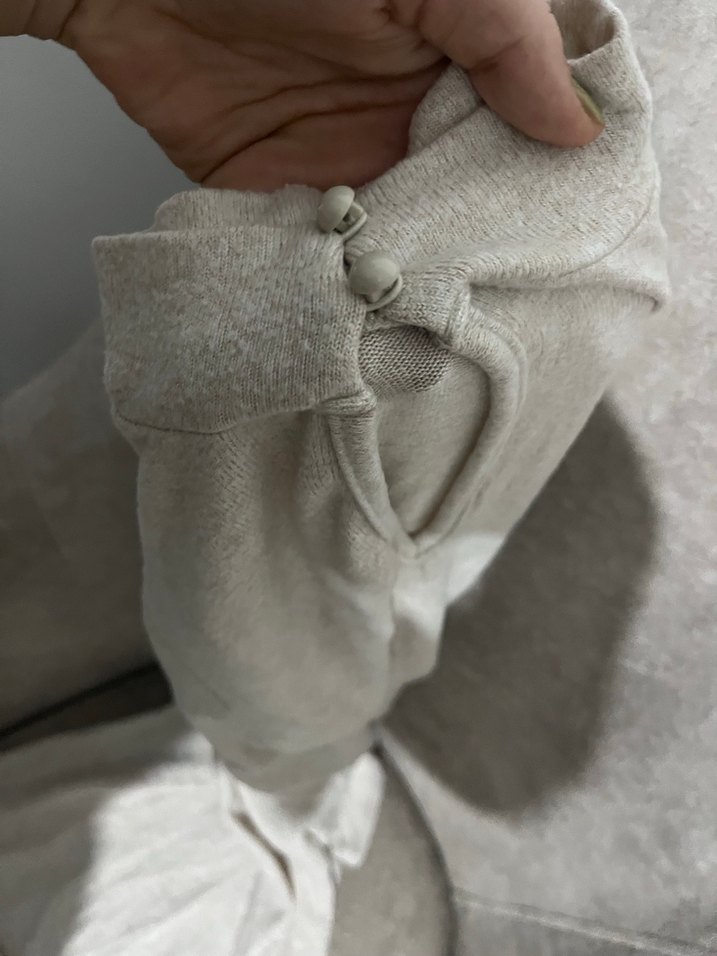 Bej kemer bölgesi olan likralı elbise - Görsel 3