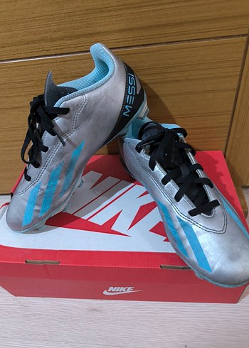 Adidas krampon messi 36.5 kalıbı 1 numara küçük tur