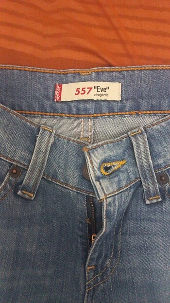 Levis 557 eve straight fit