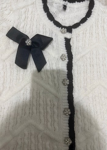 Beyaz hırka - Görsel 2