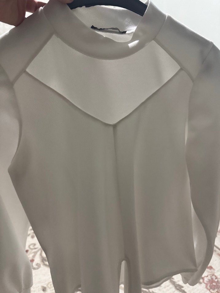 Beyaz, Uzun Kollu, Kısa Belden Bağlamalı Bluz - Görsel 3