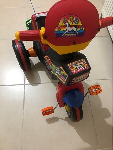 3 tekerlekli motor