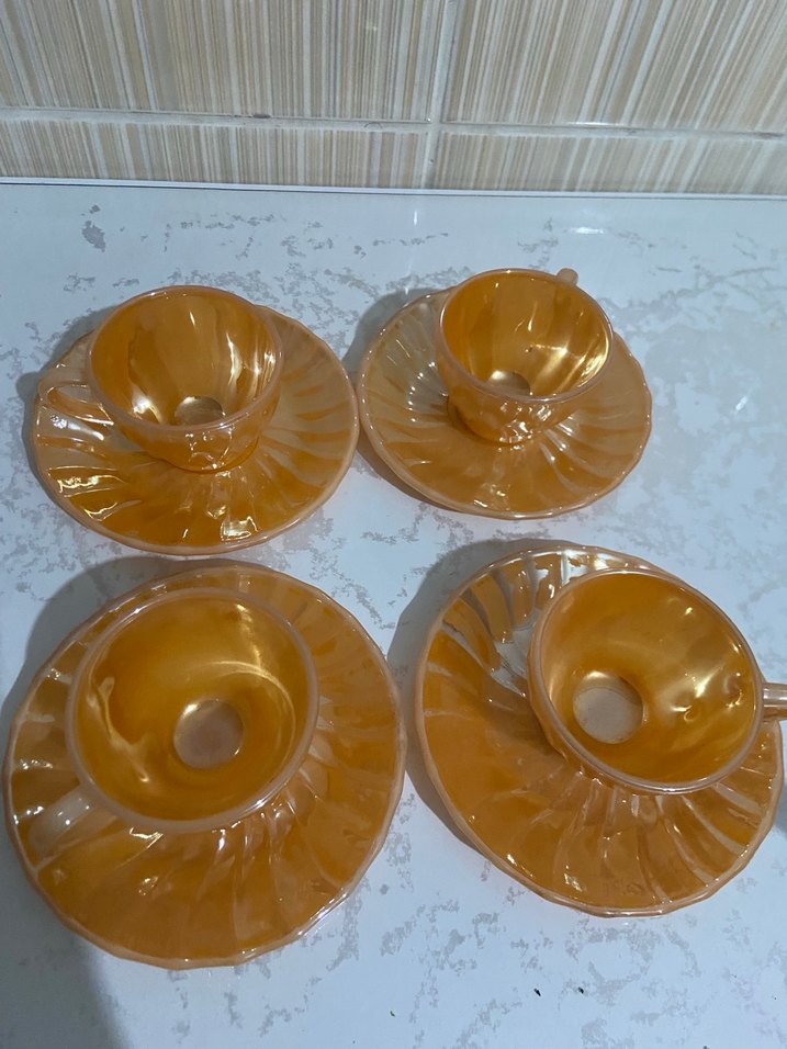 Parlak Bej 4'lü Fincan ve Tabak Seti antika - Görsel 2