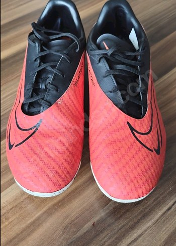 Nike phantom akademi krampon