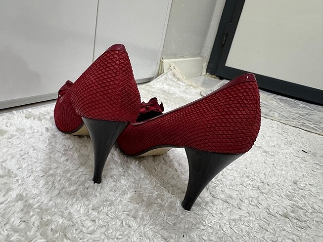 Vintage Love Kırmızı Stiletto Ayakkabı