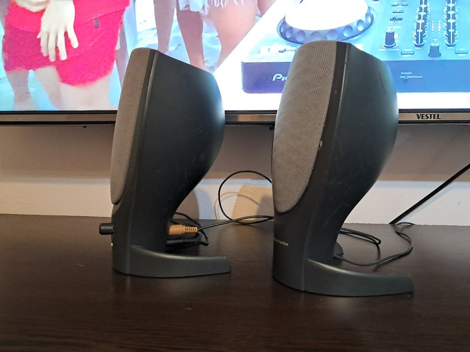Harman Kardon HK206 1+1 ses sistemi - Görsel 3