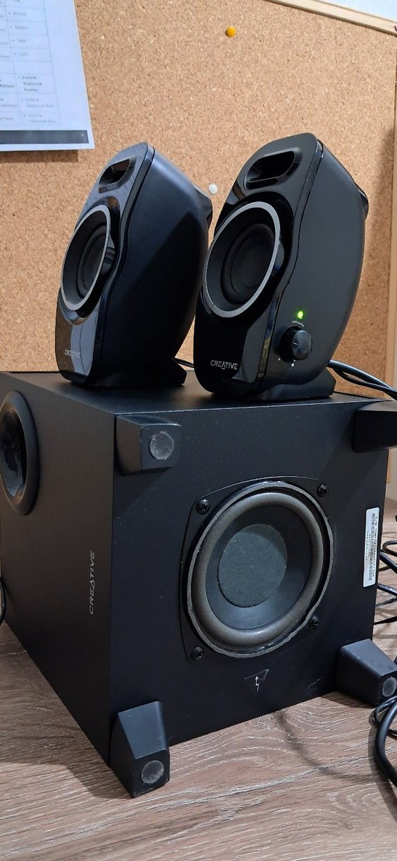 Creative A250 2+1 ses sistemi - Görsel 5