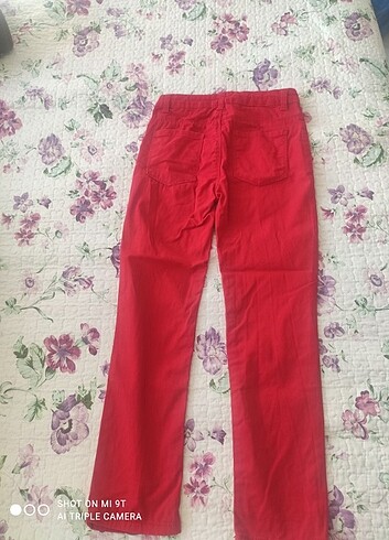 DeFacto kırmızı pantolon