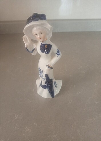 Beden mavi Renk 4 adet vintage porselen biblo