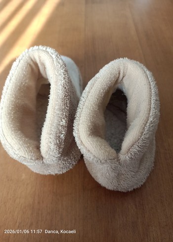 Nakışlı Beyaz Kız Çocuk Ev Terliği - Görsel 2