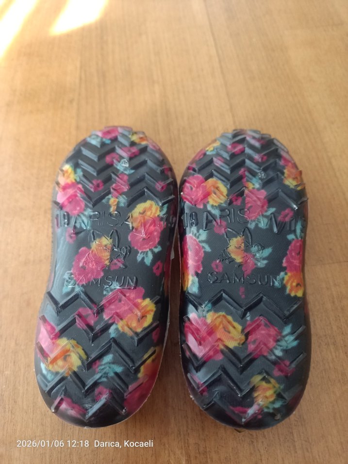Çiçek Desenli Renkli Kız lastik ayakkabı - Görsel 5