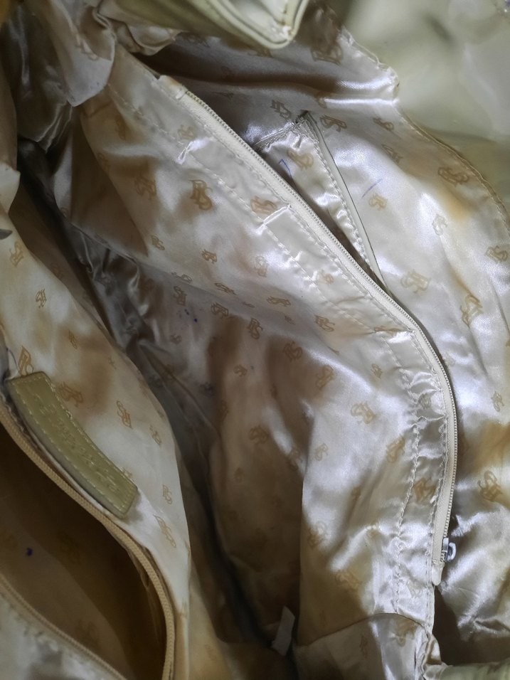 Bej Parlak Deri Tokalı Kadın Çanta - Görsel 5