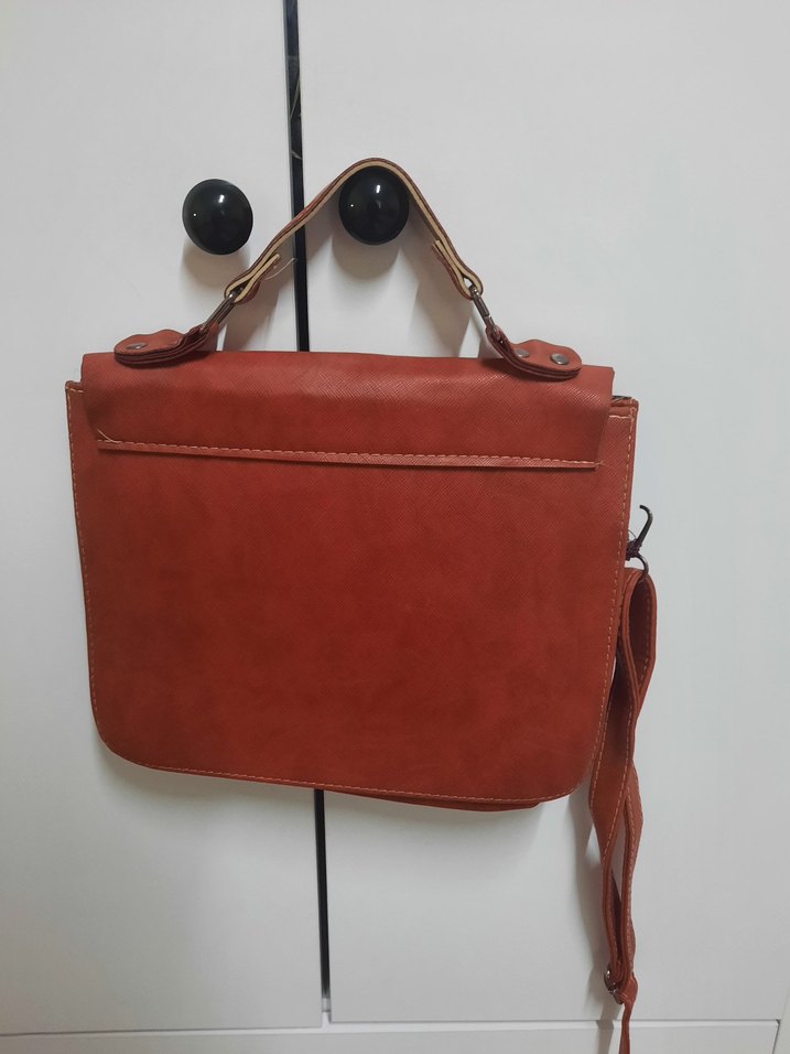 Dantel Detaylı Kırmızı Deri Kadın Çanta - Görsel 2