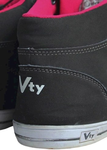 Kız Çocuk Gri Çizgili Spor Ayakkabı - Görsel 2