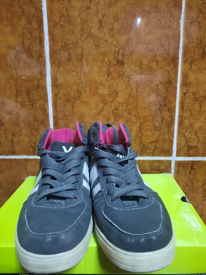 Kız Çocuk Gri Çizgili Spor Ayakkabı - Görsel 5