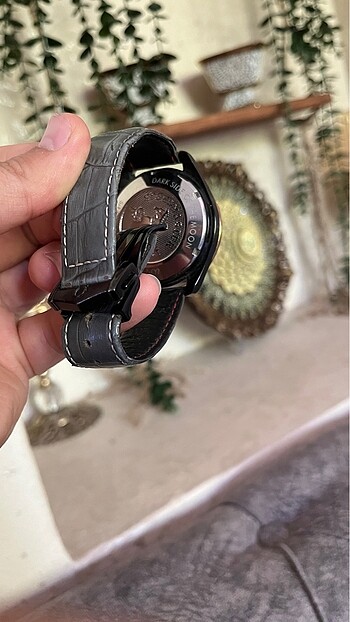 Omega Omega saat