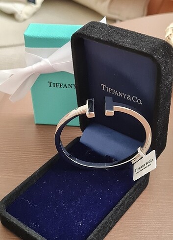 Tiffany T bileklik