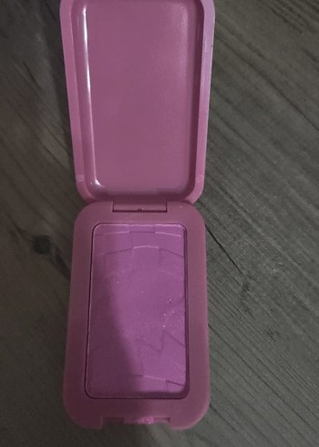 Orijinal L'Oreal etiketli nyx buttermelt blush 08 getting butta. - Görsel 4