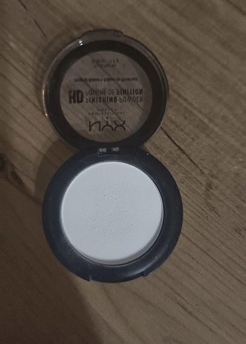 NYX HD Mineral Bazlı Bitirici Pudra Beyaz - Görsel 4