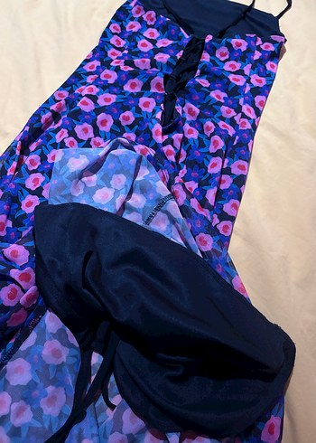 Mor Çiçek Desenli Uzun Askılı Elbise - Görsel 4