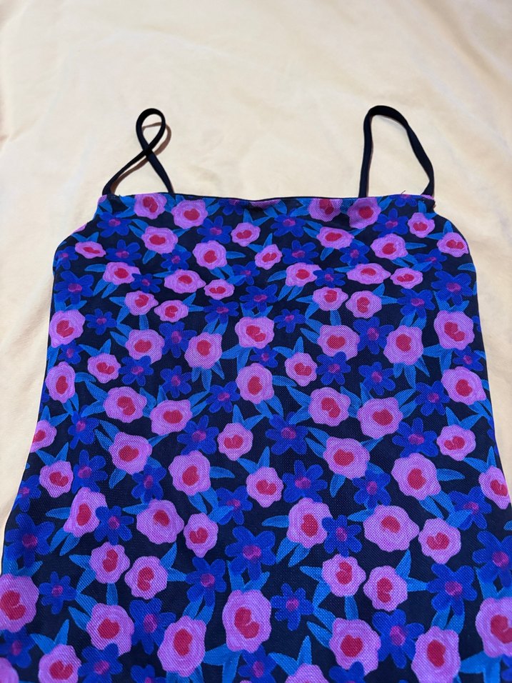 Mor Çiçek Desenli Uzun Askılı Elbise - Görsel 2