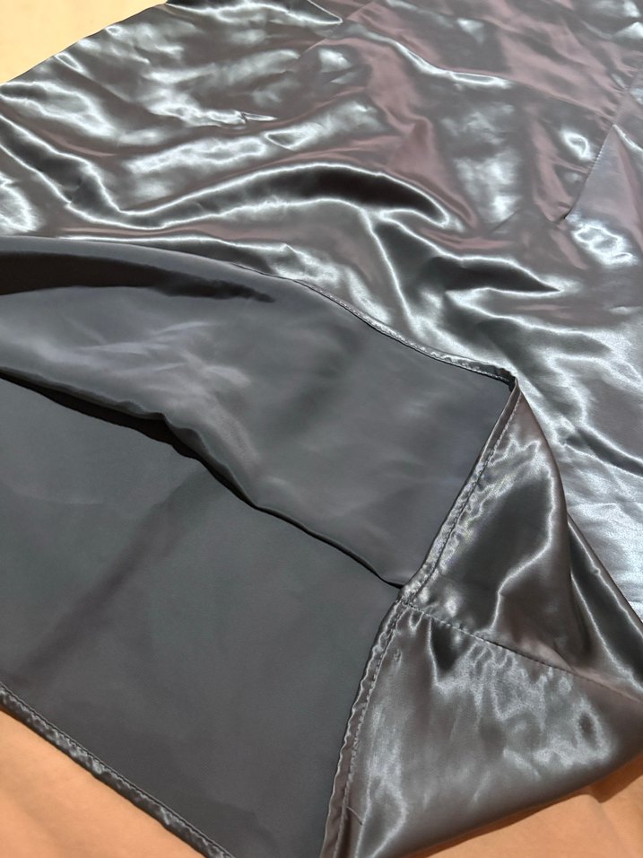 Mavi Parlak Gotik İnce Askılı Midi Gecelik - Görsel 4