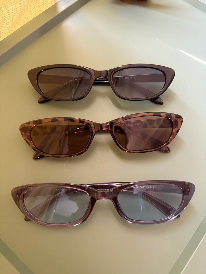 Retro karın gözlüklü - Görsel 3