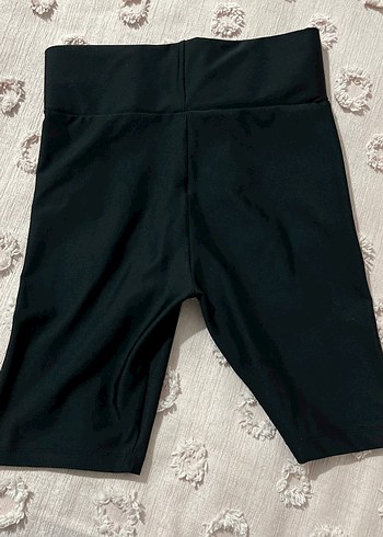 Siyah Diz üstü Spor Şortu - Görsel 2