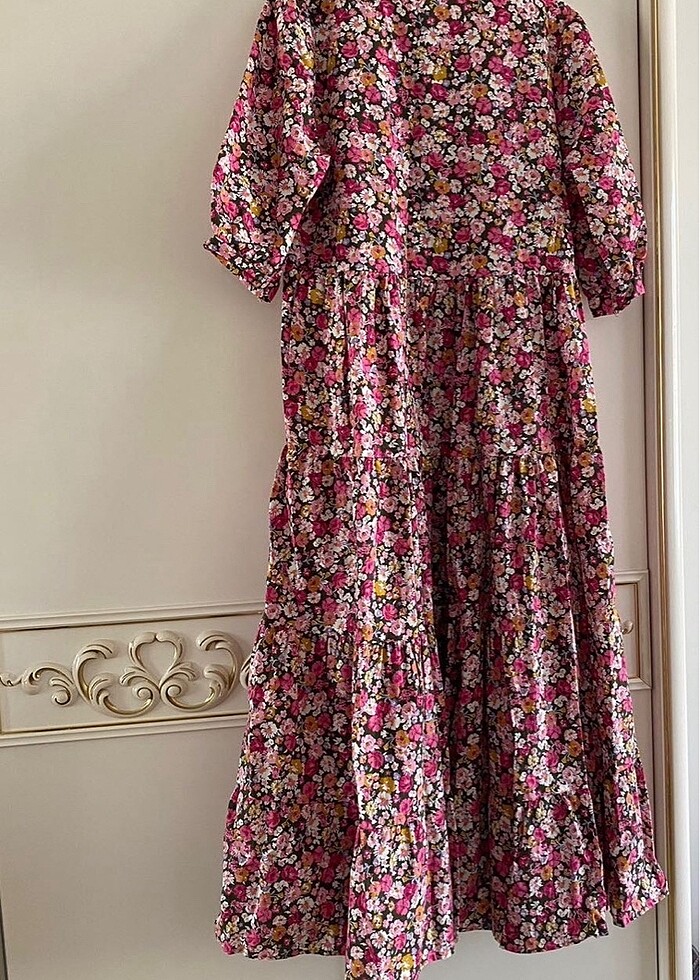 Kısa kol elbise - Görsel 4