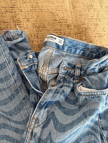 34 Beden mavi Renk Pull&bear straigt jean
