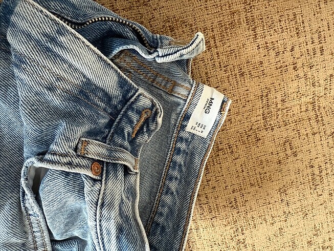 34 Beden mavi Renk Mango straight jean