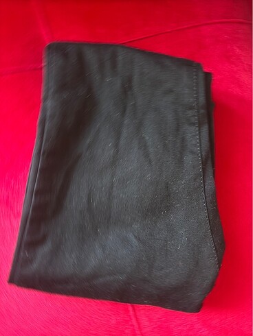 Siyah kot pantolon