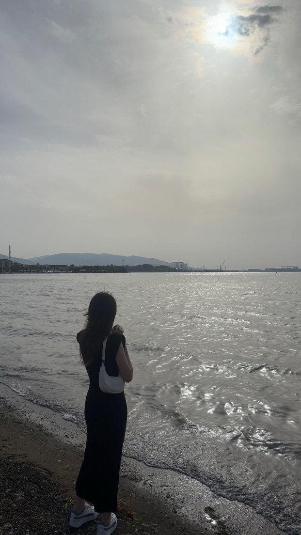 Siyah Yüksek Yakalı Midi Goth Elbise - Görsel 2