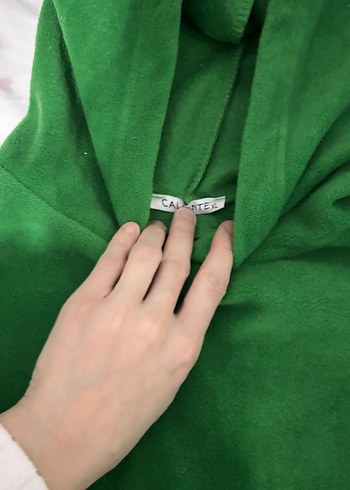 Parlak Yeşil Kapüşonlu Kadın Sweatshirt - Görsel 3