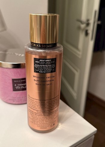 Victoria s Secret Victoria's Secret Bare Vanilla Kadın Parfümü