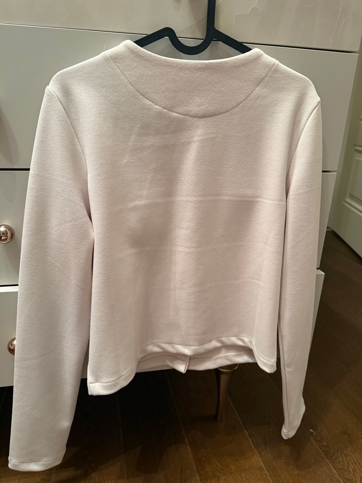 Bej Düğmeli Kadın Hırka - Görsel 3