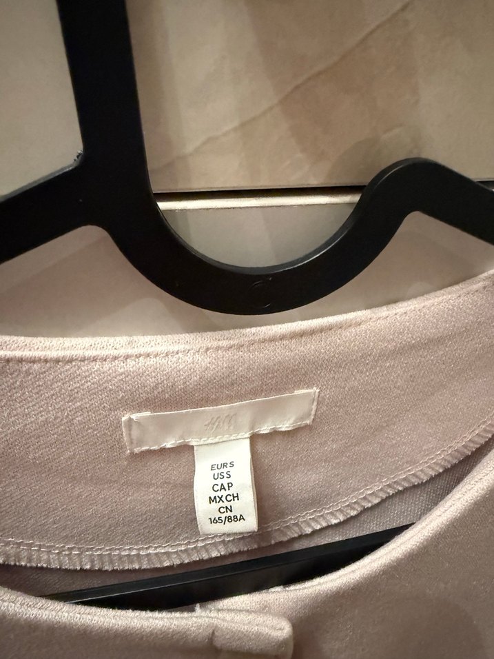 Bej Düğmeli Kadın Hırka - Görsel 2