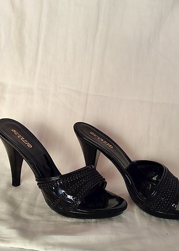 Parlak Siyah kadın ayakkabı - Görsel 5