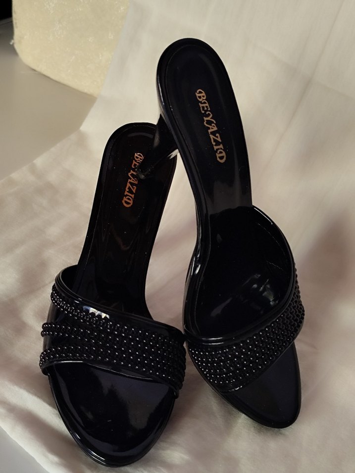 Parlak Siyah kadın ayakkabı - Görsel 3