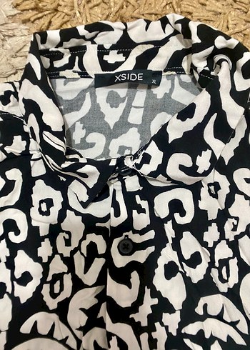 LCW siyah beyaz desenli kısa kollu gömlek - Görsel 2