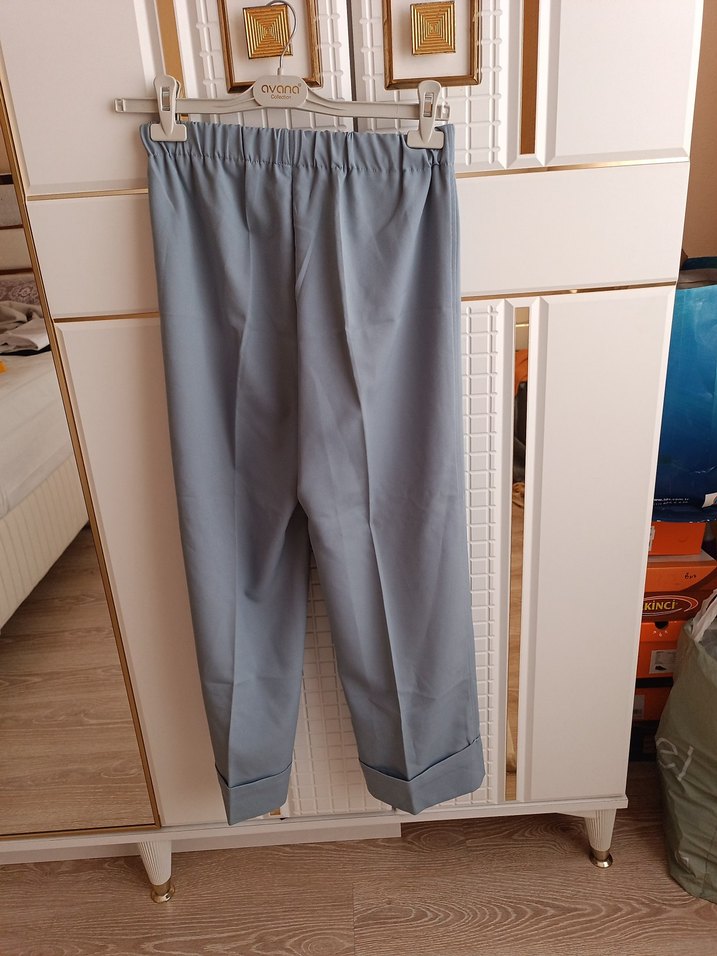 Gri Pilili Kadın Kumaş Pantolon - Görsel 2