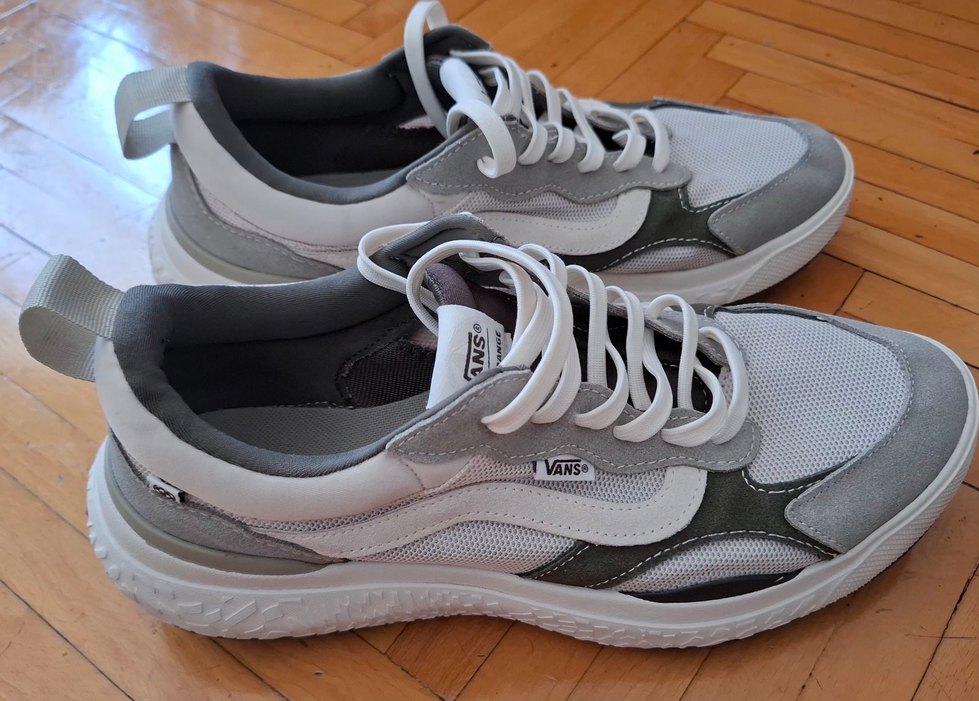 Vans Orijinal Erkek ayakkabi 43-44 numara - Görsel 3